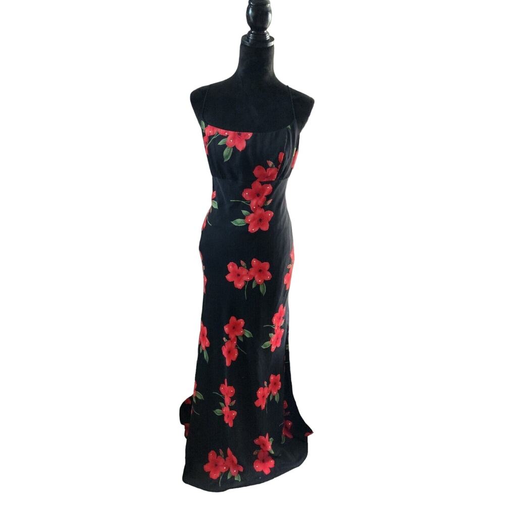 betsy and adam By Jalene dress Black With Red Flower Rhinestones 10 Pre-owned